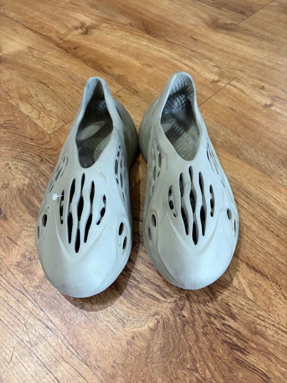 ADIDAS YEEZY FOAM RUNNER - Picture 2 of 9